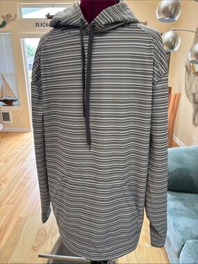 Men's Gray & White Striped Hooded Pullover Sweatshirt